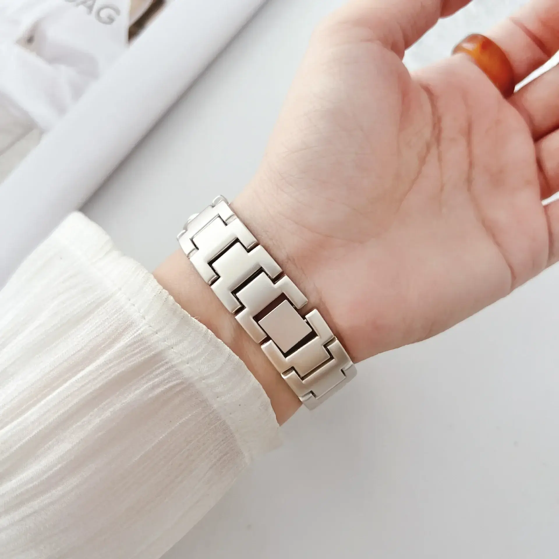 Apple Watch Metal Chain Strap - Premium Stylish Design - Image 6