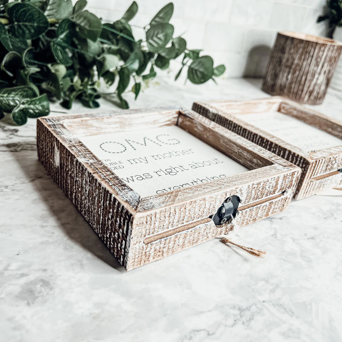 Funny Double Sided 6 Inch Wooden Mom Sign Desk Plaque Home Decor Gift For Mother - Image 3